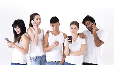 美超過5成青少年坦承有手機依賴症