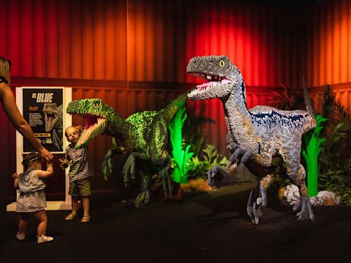 Dinossauros feitos com 6 milhões de peças Lego chegam ao Rio em agosto; saiba tudo sobre a Jurassic World by Brickman