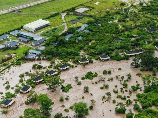 Kenya floods: Tourists and staff stranded in Maasai Mara game reserve