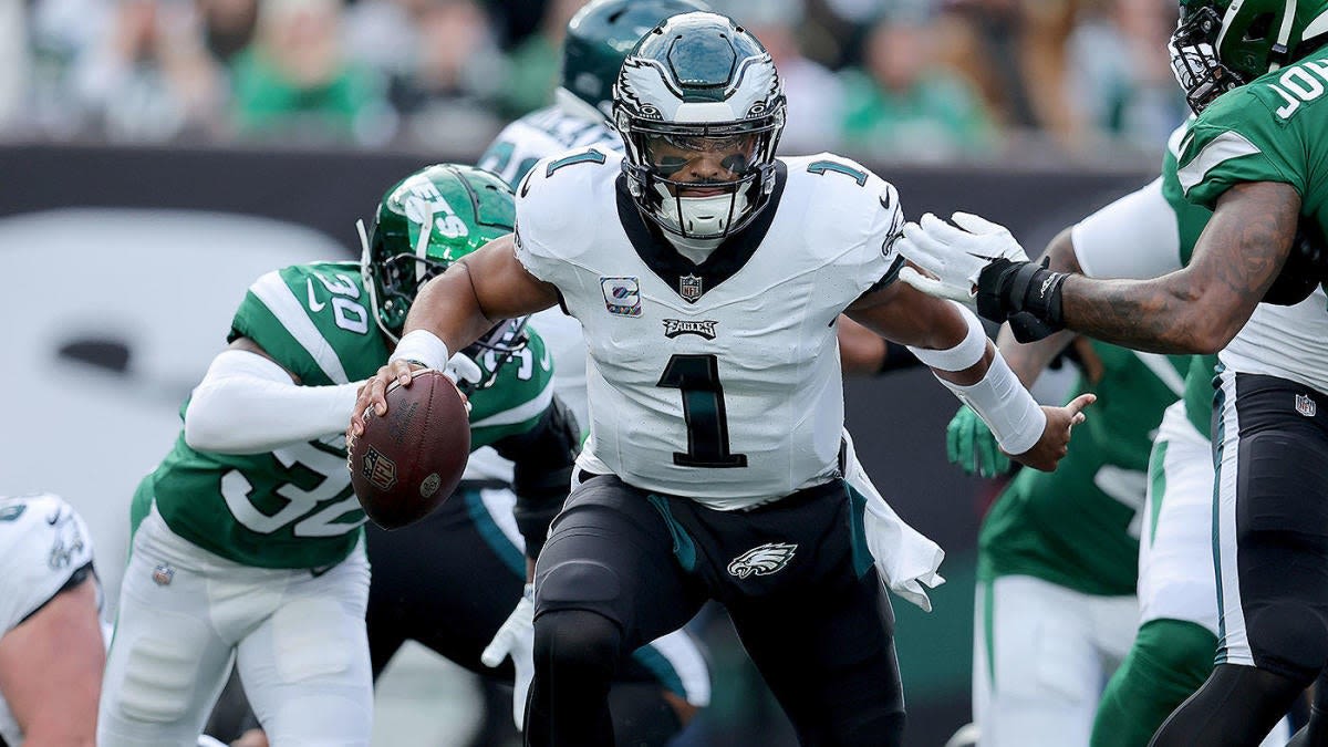 Eagles training camp observations Day 3: Jalen Hurts looks fast again, Quinyon Mitchell impresses at slot CB