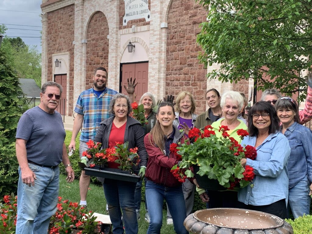 Iron Mountain historic church grounds transformed with new summer planting
