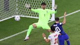 0-1. Estados Unidos sufre ante la Irán de Queiroz, pero pasa a octavos