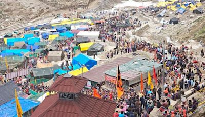 Undeterred by terror attacks, thousands of Amarnath pilgrims throng Jammu base camp daily