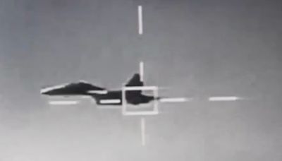 空軍F-16V掛狙擊手莢艙 首度公布監控共機轟-6、殲-16無所遁形
