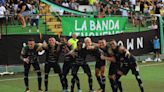Limón Black Star festeja hasta sin jugar en la Liga de Ascenso