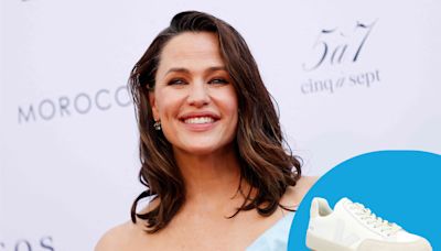 Jennifer Garner’s Unexpected Sneakers Are Convincing Us to Ditch Basic White Ones for Summer