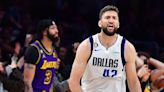 NBA Twitter reacts to Lakers’ last-second loss to Mavericks