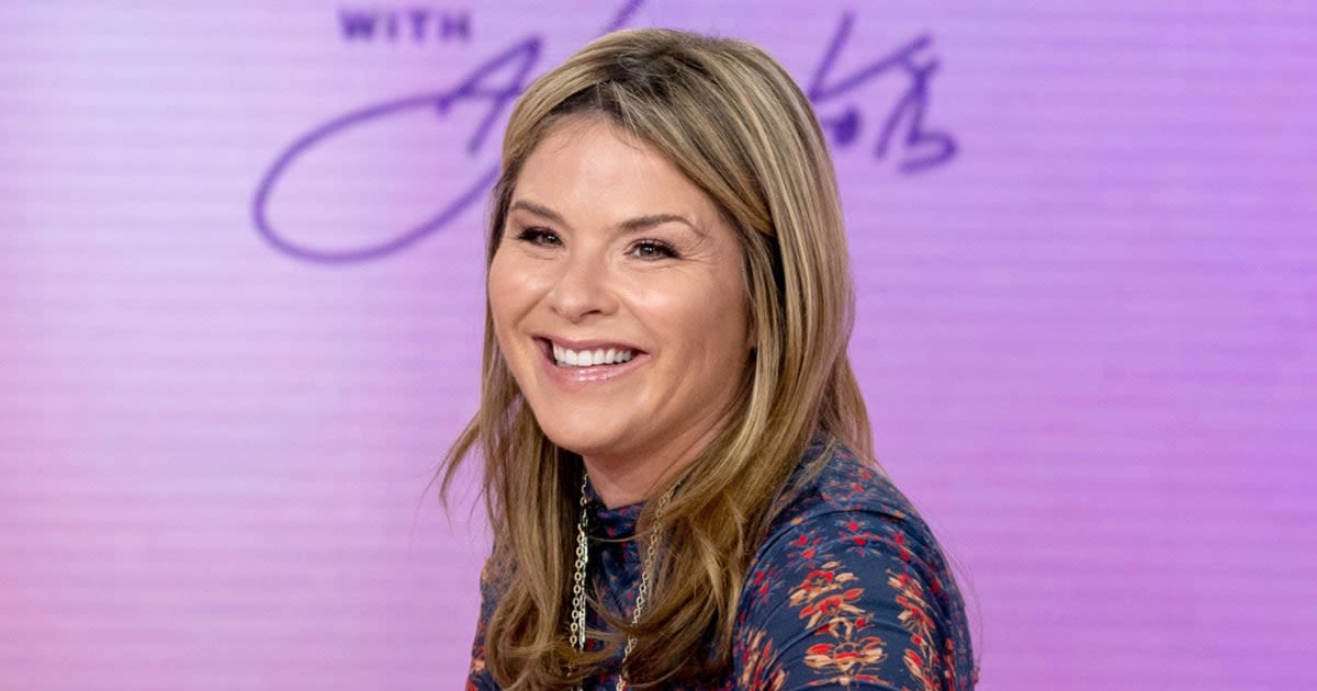 The reading lamp Jenna Bush Hager is obsessed with, and more picks for readers