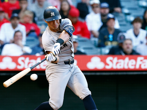 Anthony Volpe hitting streak: Yankees shortstop ties one Joe DiMaggio record, nears another vs. Angels
