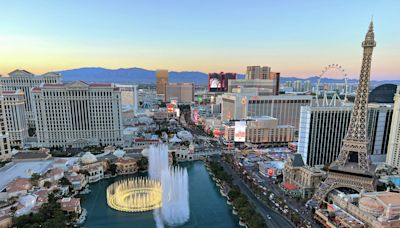 For first time in over a decade, a Vegas Strip hotel opens balcony rooms