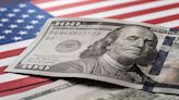 El cheque de estímulo de hasta $1,300 dólares podría llegar a su cuenta en las próximas horas - La Opinión