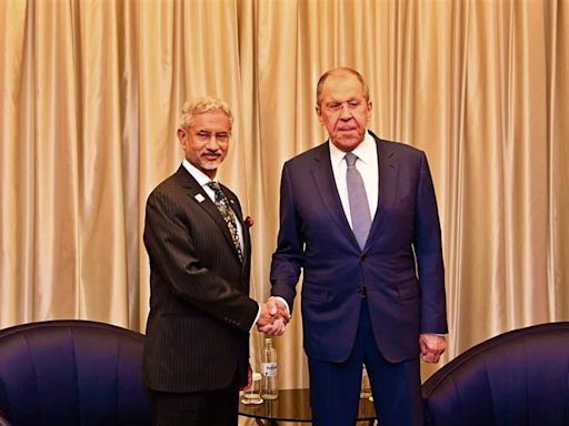 Jaishankar raises safety of Indians in war zone with Russian minister