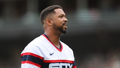 Eloy Jiménez says goodbye to White Sox, fans on social media