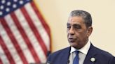 Congresista hispano de Nueva York Espaillat se suma al apoyo a Harris como candidata