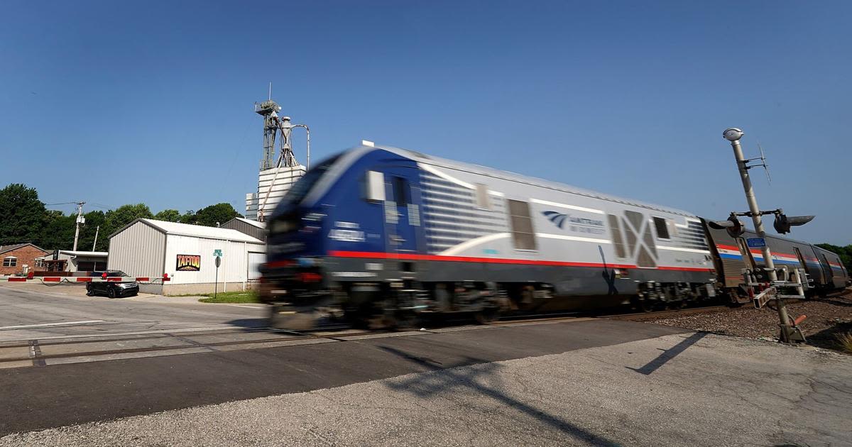 St. Louis-Kansas City Amtrak runs canceled due to freight train derailment