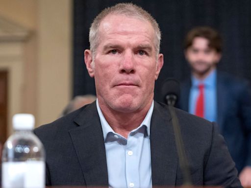 Brett Favre among sports figures with Parkinson's disease