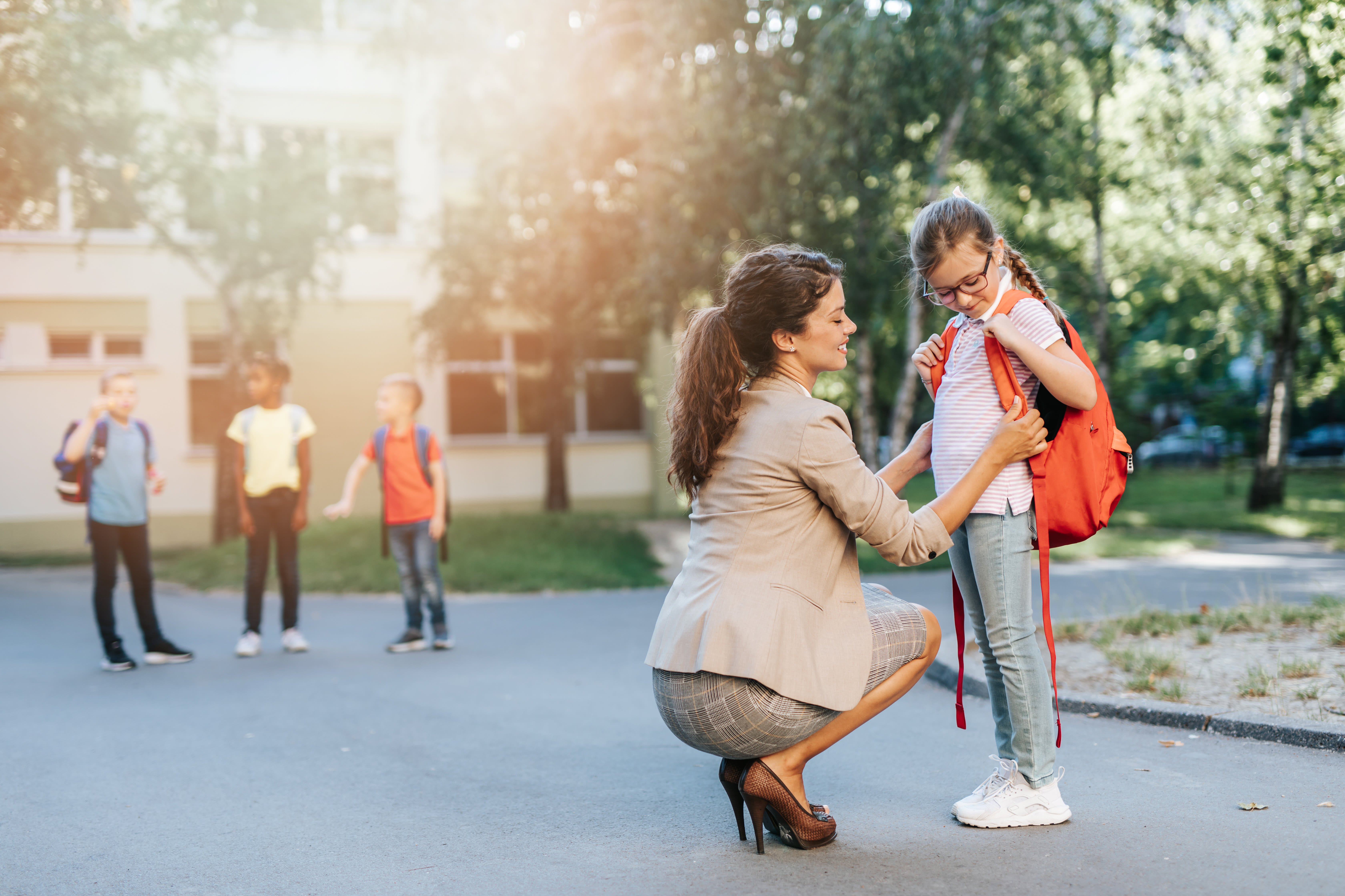 6 signs you’re the annoying mom everyone at school is talking about