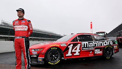 Harvick Accuses Ford of Wanting SHR to Lose: 'They Want Their Cars to Win'