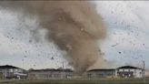 Un niño de nueve años corre un kilómetro para salvar a sus padres de un tornado: "Por favor, no mueras"