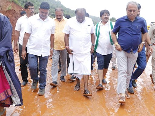 Reasons for landslip to be looked into after completing relief work, says Union Minister Kumaraswamy