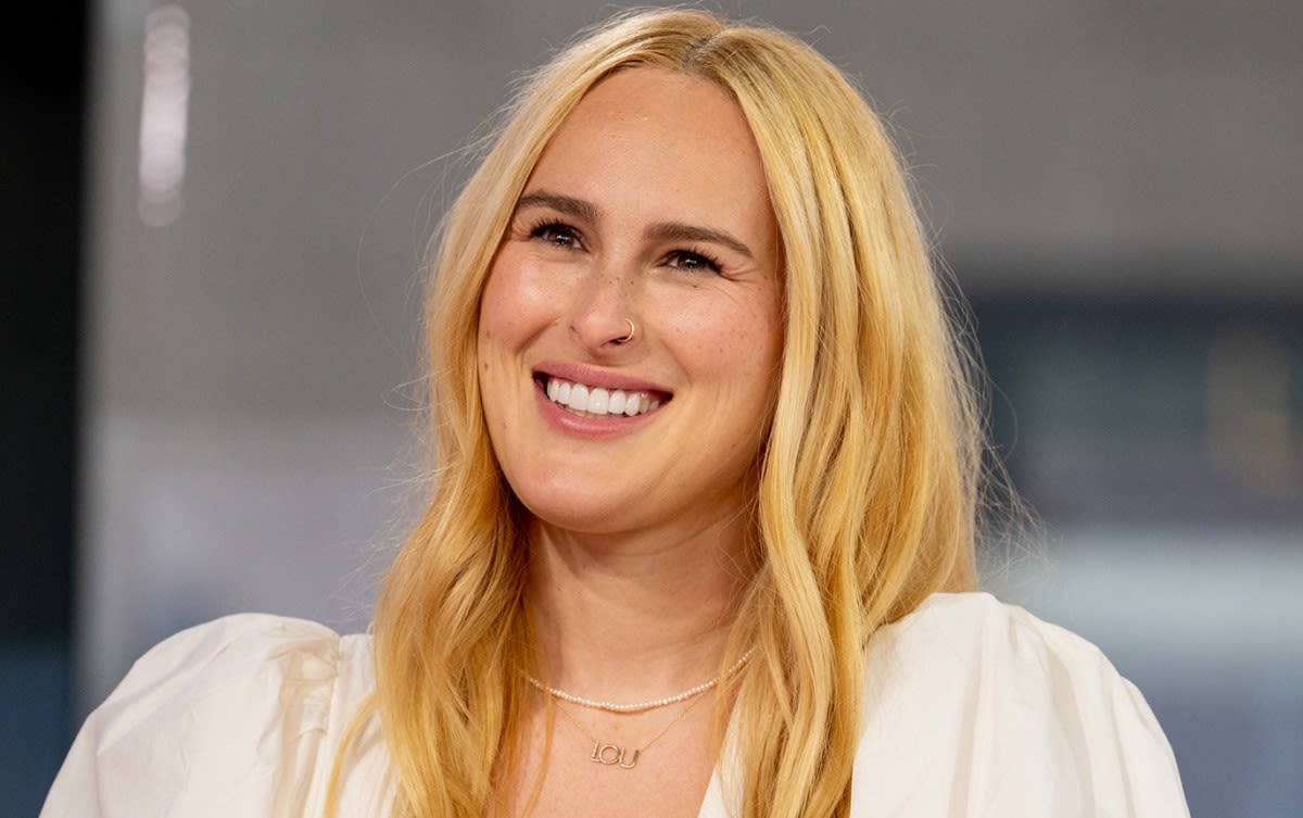 Rumer Willis Looks 'Stunning' While Rocking 'Horse Girl Aesthetic' in New Video