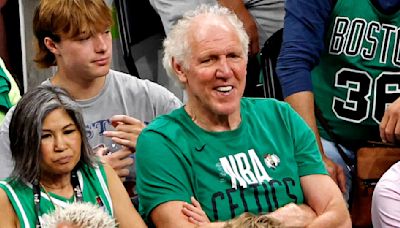 Larry Bird Remembers Celtics Teammate, 'Good Friend' Bill Walton