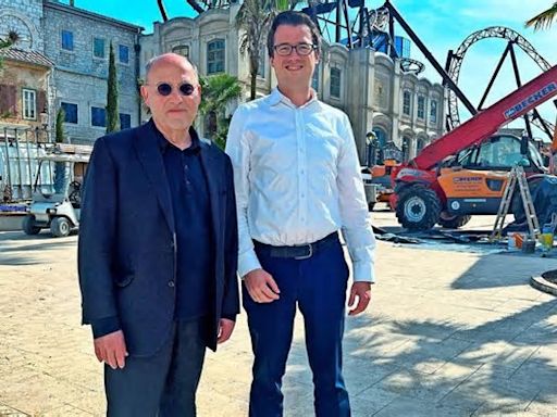 Linken-Abgeordneter zu Gast Gregor Gysi besucht zum ersten Mal den Europa-Park