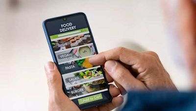 Tech temptations: People go for unhealthier food, spend higher when ordering on digital devices, study suggests | Business Insider India