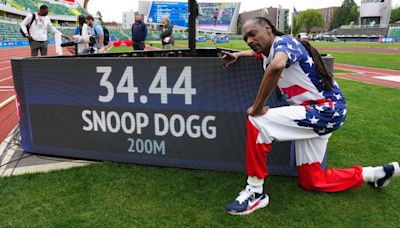 Snoop Dogg delivers mic drop moments at US trials as 52-year-old runs 200m in 34.44 seconds