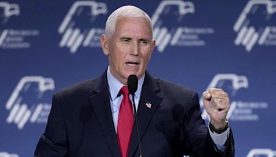 Mike Pence, expresidente de la nación, consigue trabajo en una escuela cristiana - La Opinión