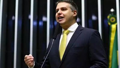 Ex-deputado Arthur Virgílio Bisneto morre aos 44 anos, em Manaus