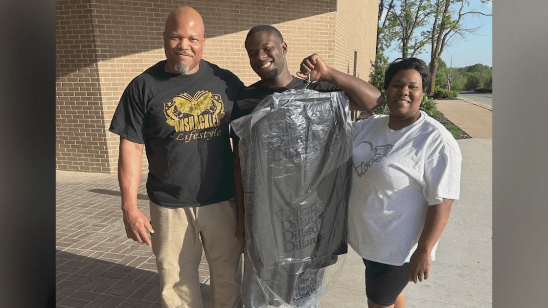 Band of Angels pays for suit going to Cornet player headed to Grambling State