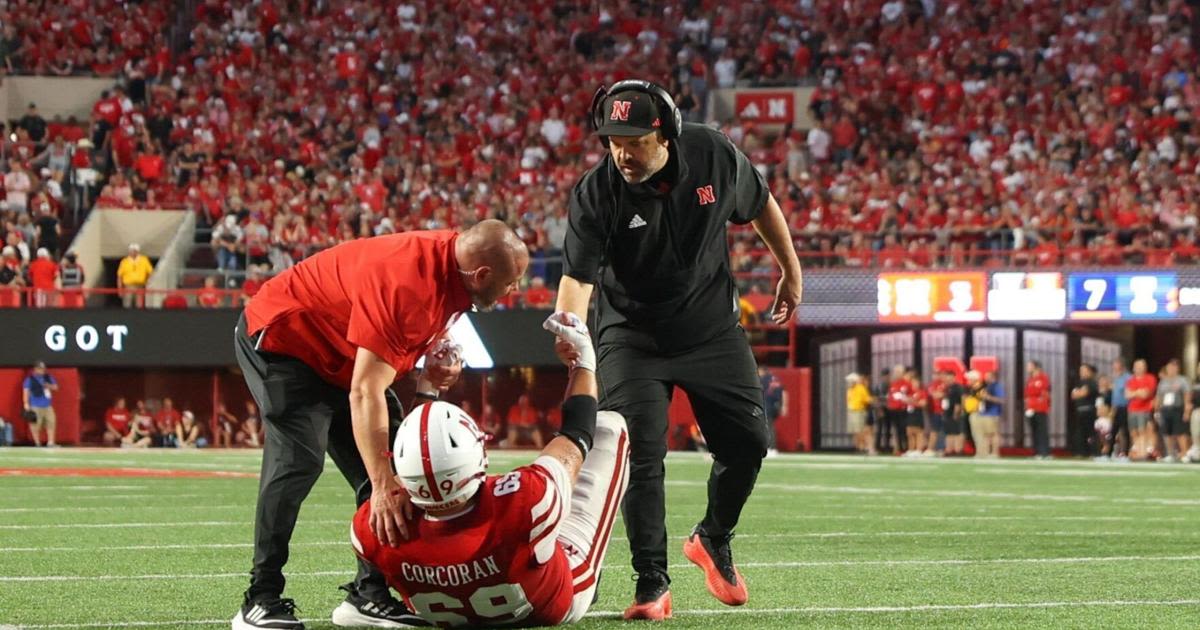 Nebraska football deals with multiple injuries in loss to Illinois