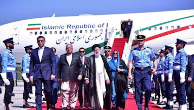 Iran's president in Pakistan to mend ties after January strikes