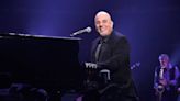 Billy Joel and his daughter, 8, had a stellar time at this exhibit in Florida. See the video