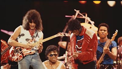 Ni en cervezas pagaron a Eddie Van Halen su solo en ‘Beat it’ de Michael Jackson: ¿fue un “tonto de remate”?