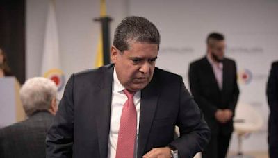 Corte Constitucional confirma la salida de Carlos Hernán Rodríguez como contralor