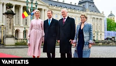 Matilde de Bélgica y María Teresa de Luxemburgo: looks de contraste y muchas joyas en su primer encuentro