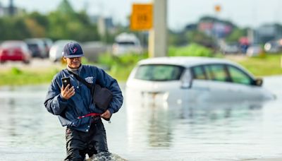 Alerta para este fin de semana en los Cayos y el oeste de Florida por posible tormenta tropical Debby