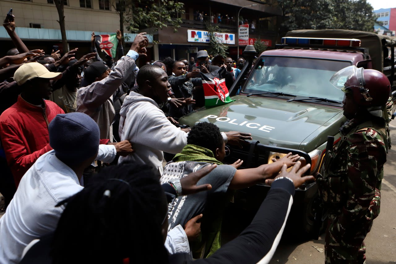 Kenya’s turmoil widens as anti-government protesters clash with emerging pro-government group