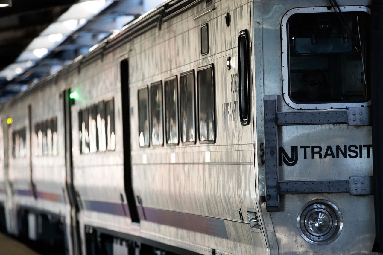 NJ Transit train service resumes after suspensions into NYC Penn Station