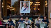 Royal fans give London tourism a bump amid UK economic woes