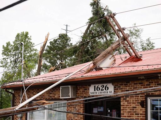 2 dead, thousands without power as storms, tornado pummel Charlotte region