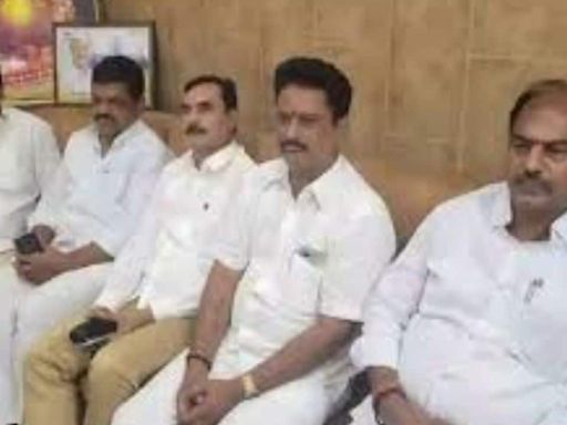 BRS party MLA Krishna Mohan Reddy joins Congress alongside 6 colleagues