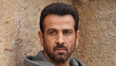 Ronit Roy and wife Neelam Roy purchase an apartment for ₹18.94 crore in Mumbai's Versova