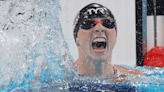 París 2024: Katie Ledecky rompe récord olímpico y se queda con el oro en 1500 m