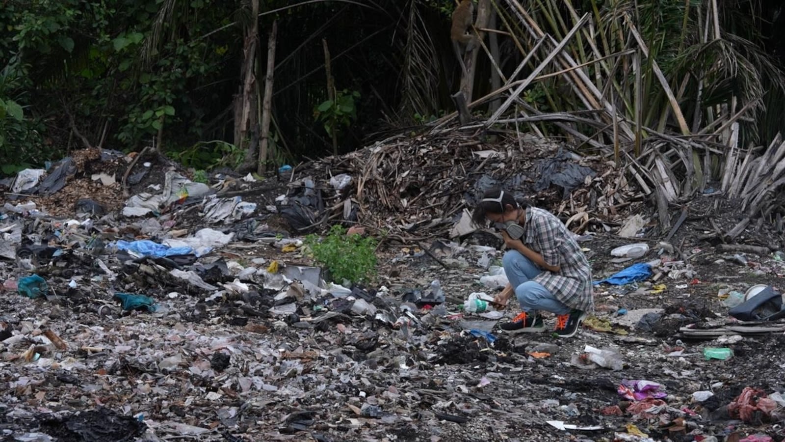 Plastic bags from Walmart US recycling bins tracked to controversial plastic facilities in Southeast Asia