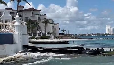 Pánico en Cancún: asesinaron a tiros a un hombre en un reconocido hotel y los atacantes huyeron en motos de agua