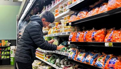 US inflation up moderately in April, consumer spending weakens