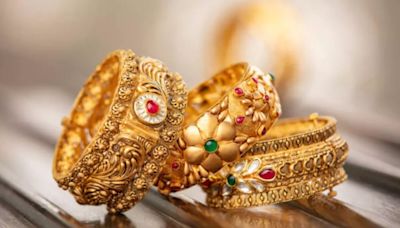 Gold Rate Today: Check Yellow Metal & Silver Prices in Major Indian Cities